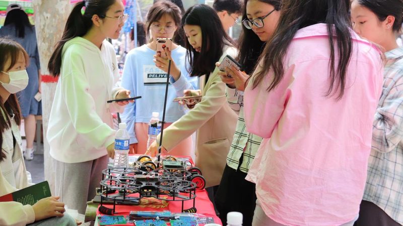 网页端智能客服嵌入：步骤解析与关键要点